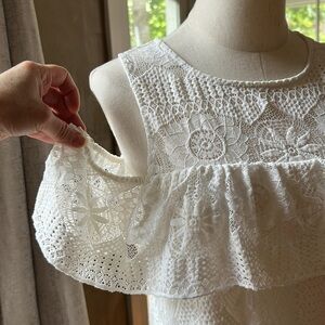 COLD SHOULDER DRESS pool side pretty Women's Medium like new